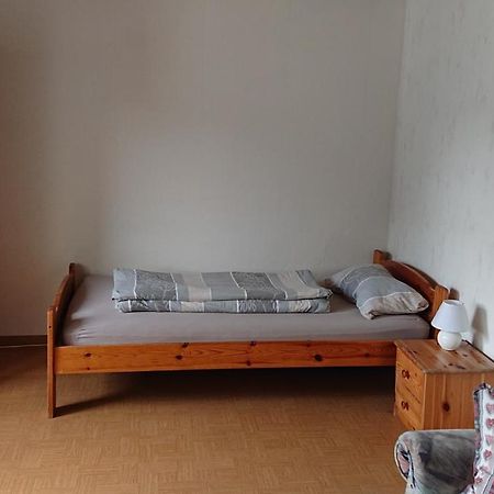 Ferienwohnung Linde - Marburg Biedenkopf Mit 5 Zimmer Und Balkon Frechenhausen Buitenkant foto