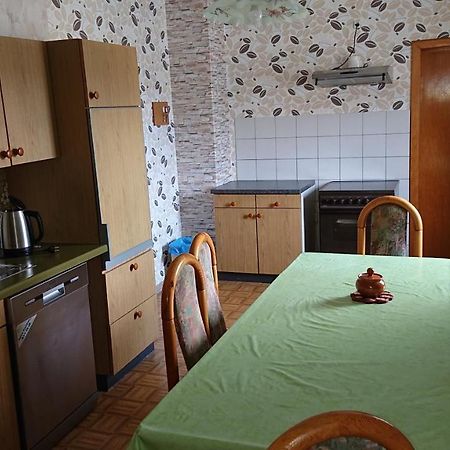 Ferienwohnung Linde - Marburg Biedenkopf Mit 5 Zimmer Und Balkon Frechenhausen Buitenkant foto