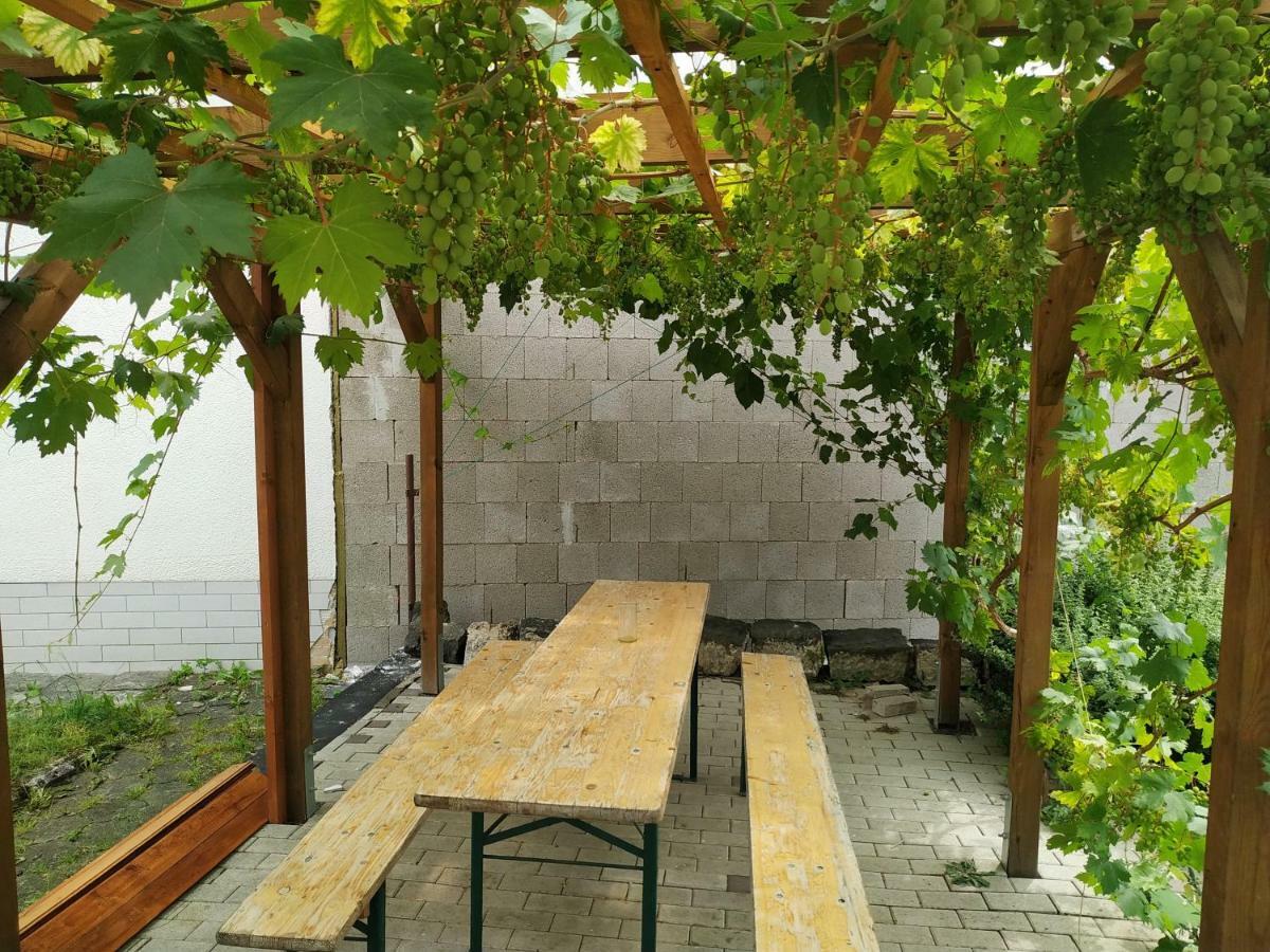 Ferienwohnung Linde - Marburg Biedenkopf Mit 5 Zimmer Und Balkon Frechenhausen Buitenkant foto